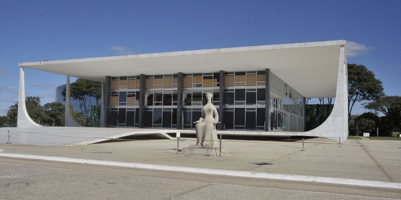 stf-tem-maioria-para-reconhecer-que-escola-deve-combater-discriminacao