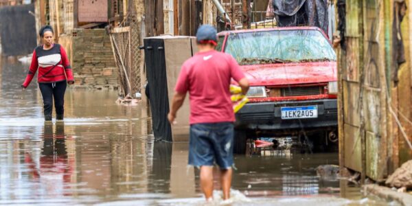 empregados-domesticos-atingidos-por-cheias-no-rs-receberao-beneficio