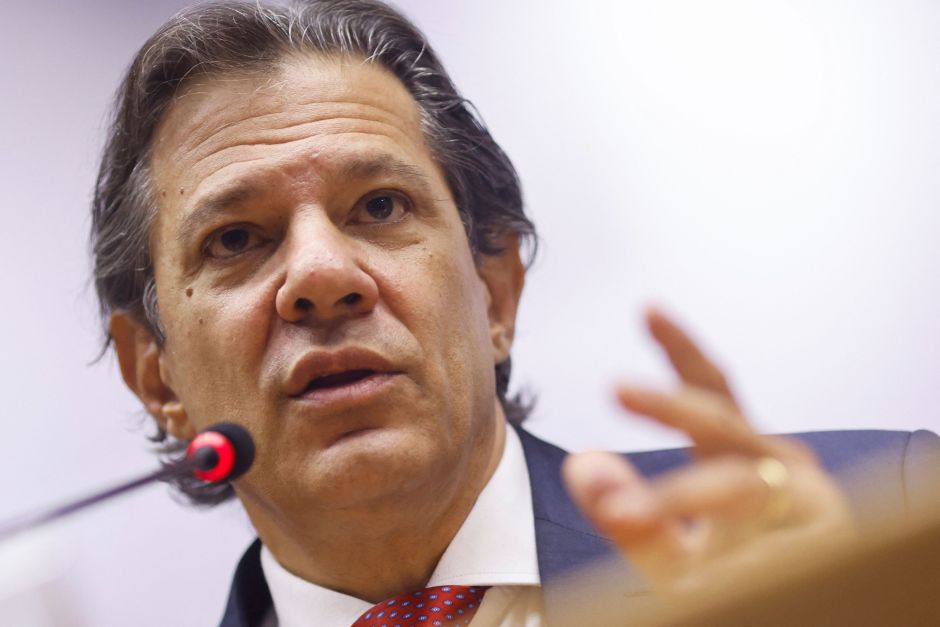 waack:-mesmo-bloqueando-despesas,-governo-vai-entregar-deficit