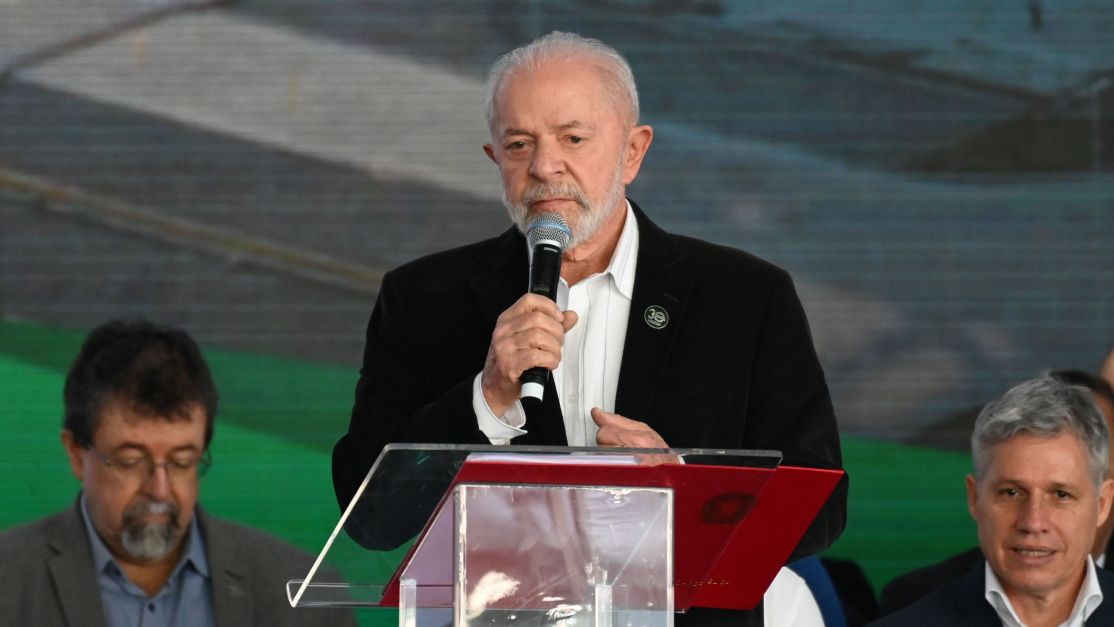 lula-fala-em-“guerra”-a-violencia-contra-mulher-dias-apos-declarar-:-“se-e-corintiano,-tudo-bem”