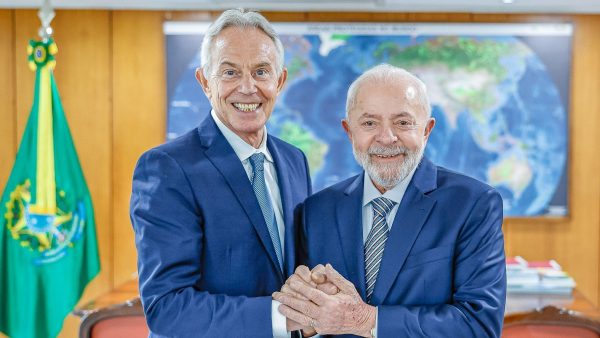 quem-e-tony-blair,-ex-premie-britanico-que-visitou-lula