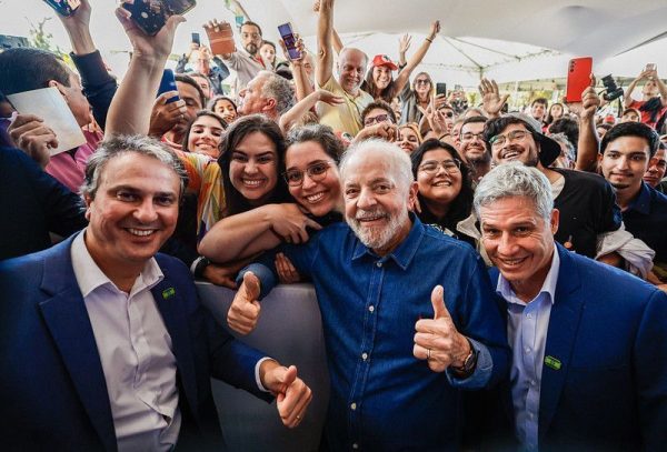 lula:-aumento-do-salario-minimo-faz-brasileiro-ficar-‘mais-bonitao-e-mais-gordo’