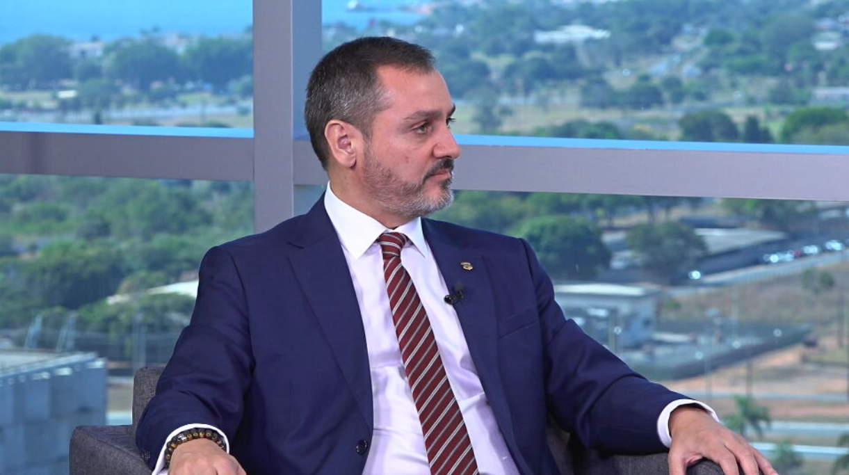 “ha-indicios-para-pgr-denunciar-bolsonaro”,-diz-chefe-da-pf-a-cnn