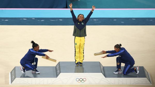 reverencia:-gesto-de-americanas-com-rebeca-andrade-conquista-o-mundo