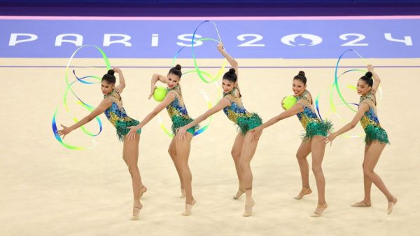 quem-e-a-ginasta-brasileira-que-se-machucou,-chorou-e-deixou-prova-carregada-em-paris
