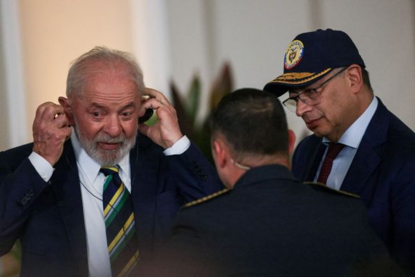 lula-e-presidente-da-colombia-marcam-nova-conversa-apos-mexico-abandonar-dialogo-sobre-venezuela