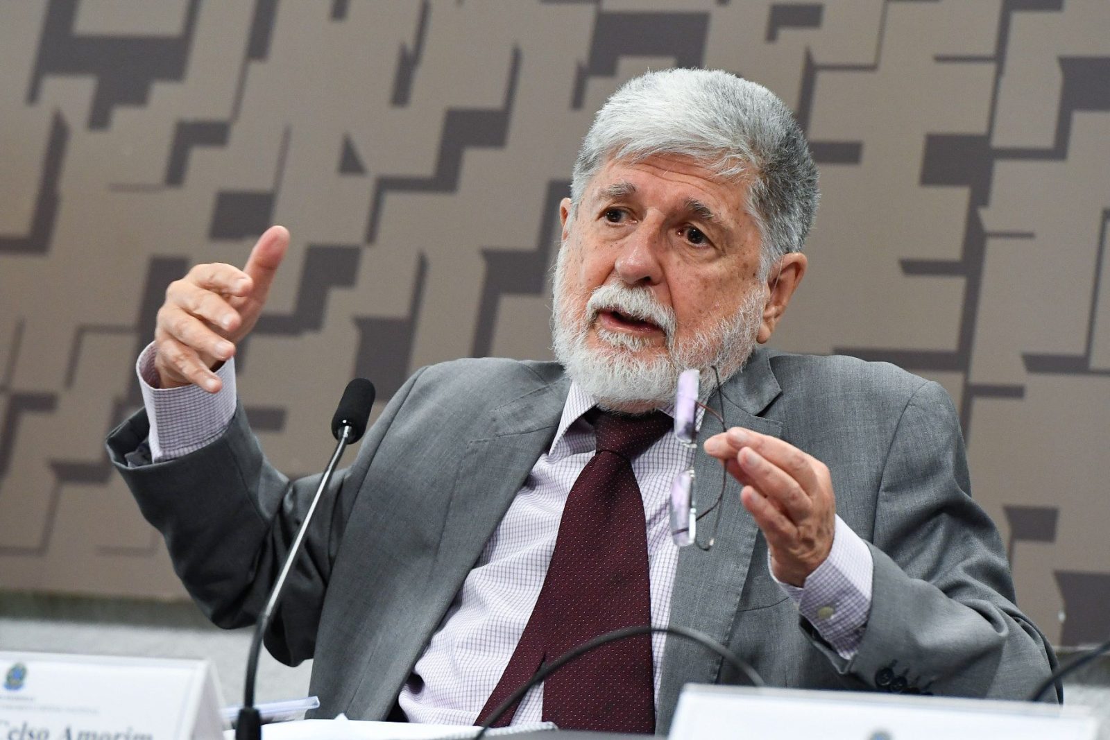 brasil-nao-vai-reconhecer-governo-da-venezuela-se-atas-nao-aparecerem,-diz-amorim