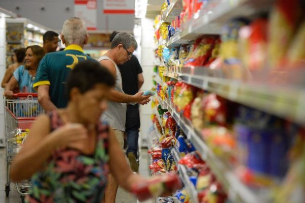 fecomerciosp:-paulistanos-mostram-otimismo-quanto-a-economia,-mas-cautela-no-consumo-em-julho