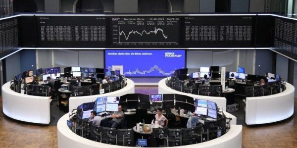 bolsas-da-europa-fecham-em-alta-com-alivio-de-recessao-nos-eua;-londres-cai-apos-serie-de-ganhos