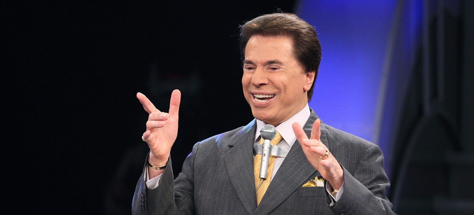 deputados-propoem-premio-e-medalha-em-homenagem-a-silvio-santos