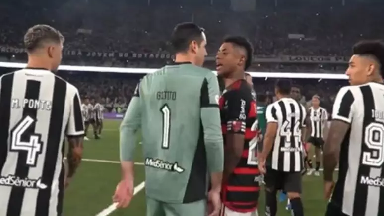 botafogo-x-flamengo:-dublador-“revela”-dialogo-na-confusao-entre-jogadores