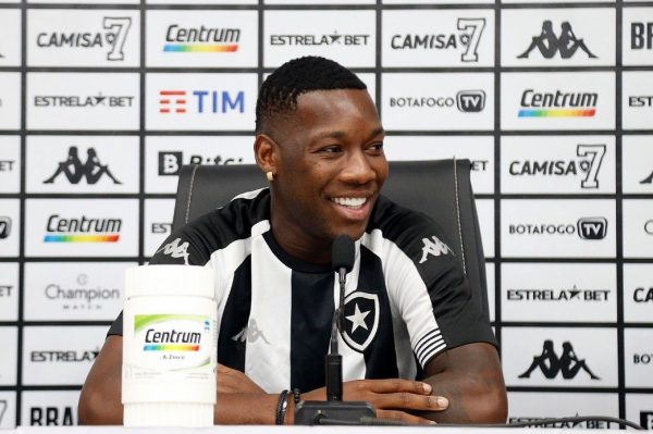 botafogo-negocia-emprestimo-de-patrick-de-paula-para-clube-da-serie-a