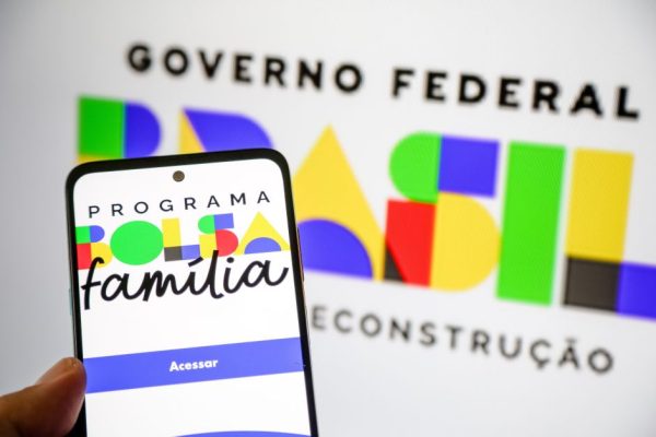mais-de-28%-dos-meis-estavam-inscritos-no-cadunico-em-2022,-diz-ibge