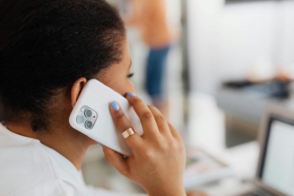 celular-aumenta-risco-de-cancer-cerebral?-estudo-da-oms-responde