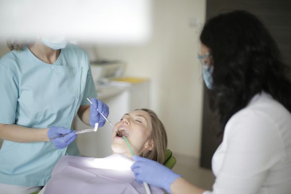 dor-de-dente:-principais-causas-e-quando-procurar-ajuda