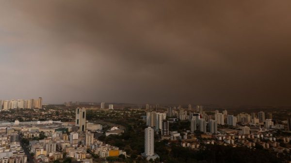 tarcisio-se-reune-com-ministras-da-saude-e-do-meio-ambiente-para-tratar-de-fumaca-em-sp
