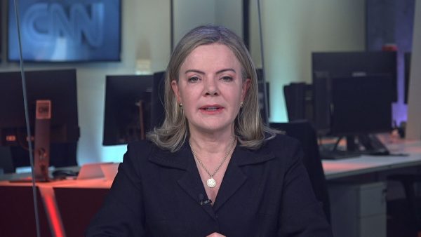 plano-preventivo-de-marina-silva-foi-muito-importante,-diz-gleisi-hoffmann-a-cnn