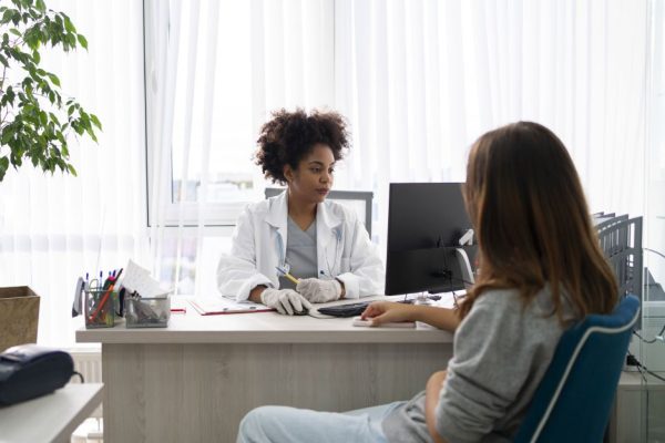 mais-de-50%-dos-brasileiros-vao-ao-medico-apenas-quando-tem-problemas-graves