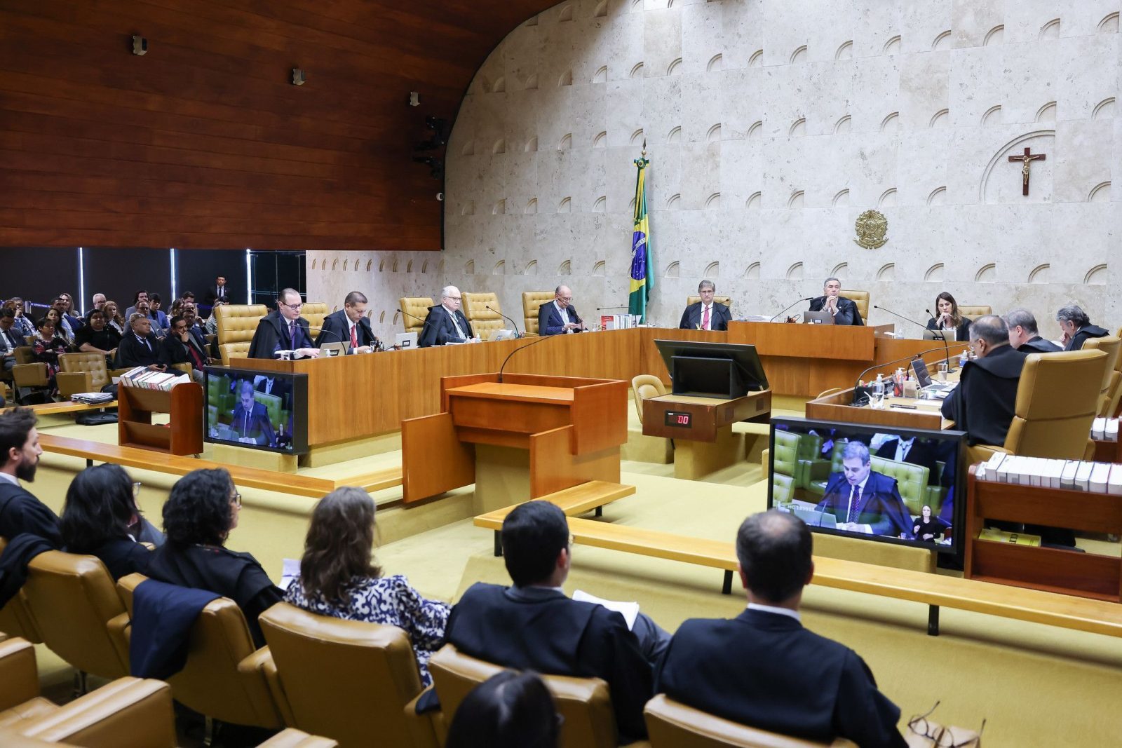 nao-e-correto-generalizar-acoes-do-stf,-diz-procurador-a-cnn