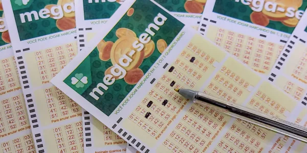 mega-sena-acumula-e-premio-vai-a-r$-42-milhoes
