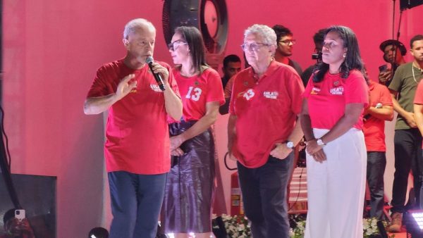 lula-diz-que-bolsonaro-“nao-acredita-em-deus”-e-“inventou”-ser-evangelico