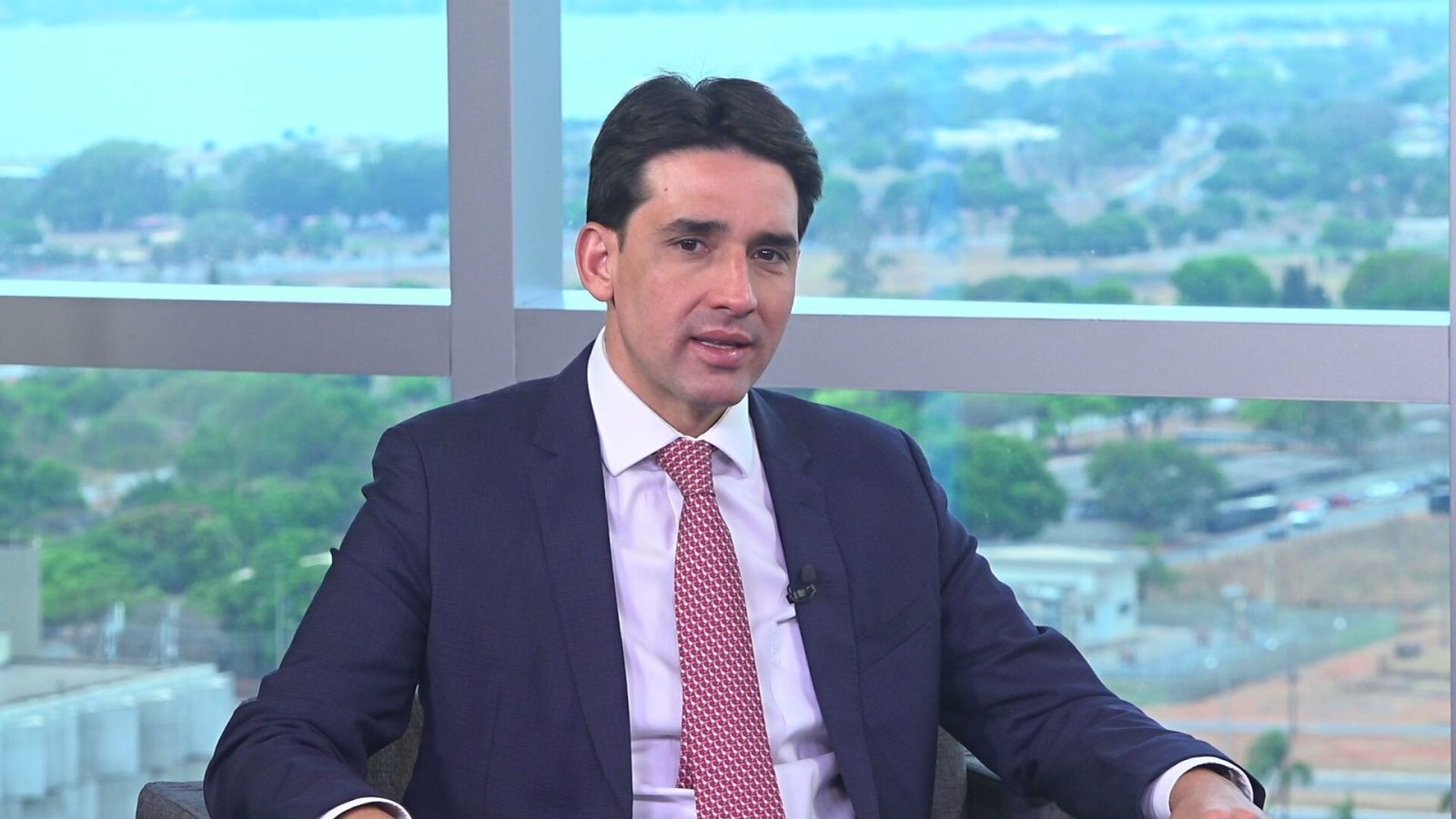 governo-vai-entregar-130-aeroportos-regionais-em-cinco-anos,-diz-ministro-a-cnn