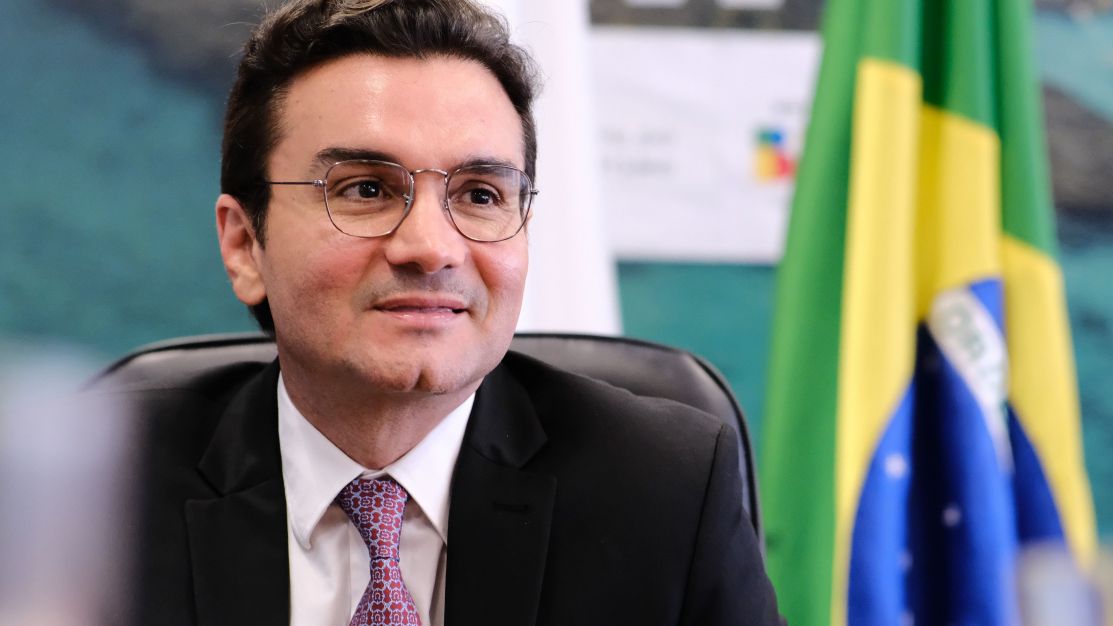 meta-e-receber-10-milhoes-de-turistas-ao-ano-a-partir-de-2027,-diz-celso-sabino-a-cnn