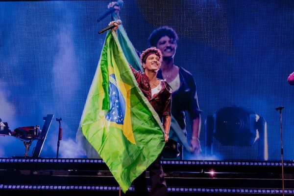 deputado-quer-conceder-titulo-de-cidadao-honorario-brasileiro-a-bruno-mars