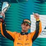 piloto-brasileiro-encaminha-vaga-na-formula-1-para-2025,-diz-site