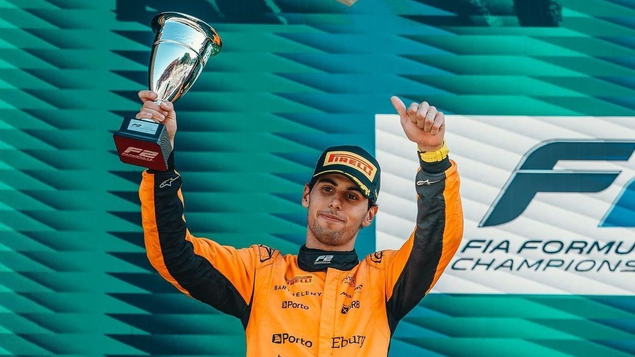 piloto-brasileiro-encaminha-vaga-na-formula-1-para-2025,-diz-site