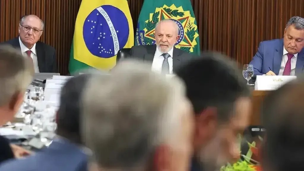 apesar-de-amplo-apoio-petista,-governo-ainda-nao-encampa-pec-pelo-fim-da-escala-6×1