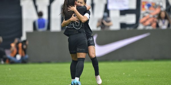 corinthians-abre-vantagem-na-final-do-paulistao-feminino