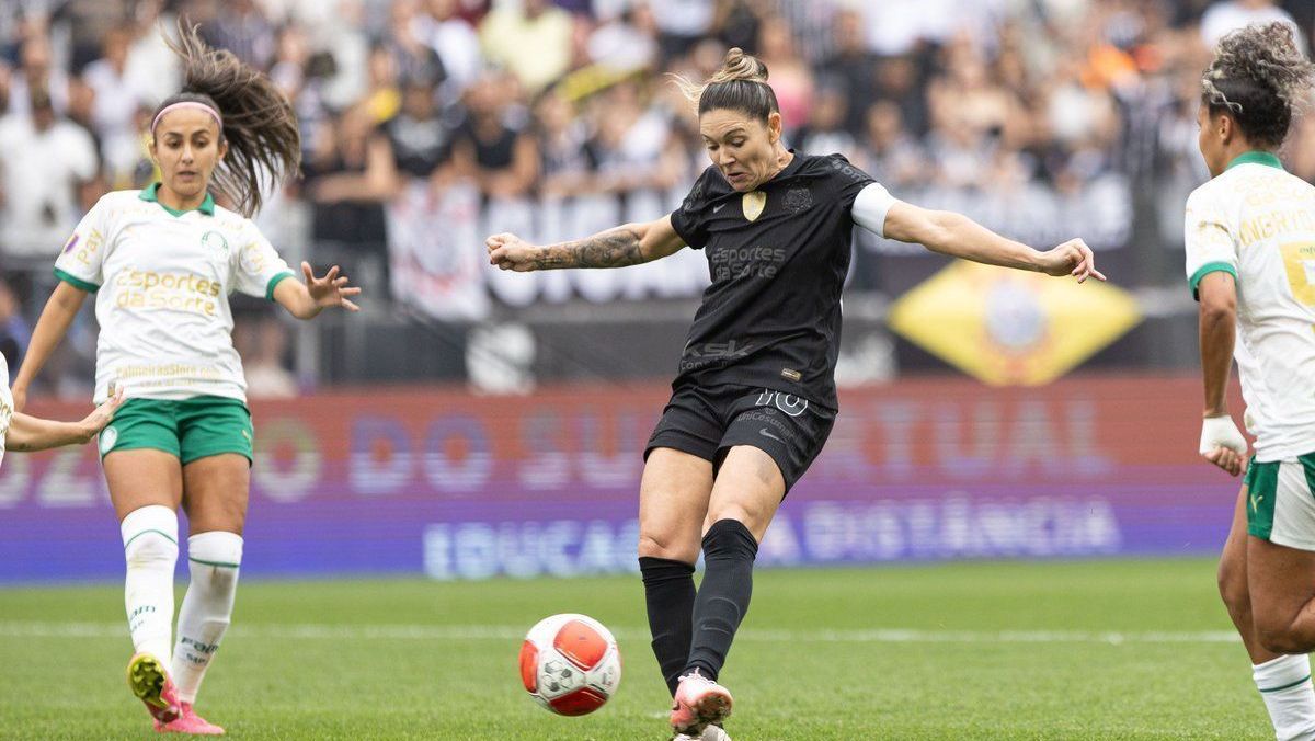 corinthians-vence-palmeiras-e-abre-vantagem-na-final-do-paulistao-feminino