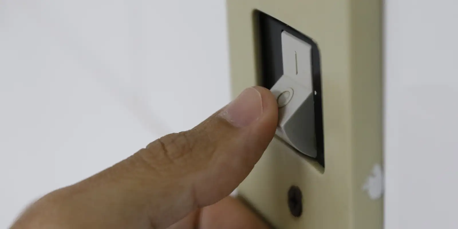 aneel-apura-causa-de-queda-de-energia-em-area-de-concessao-da-enel-rio