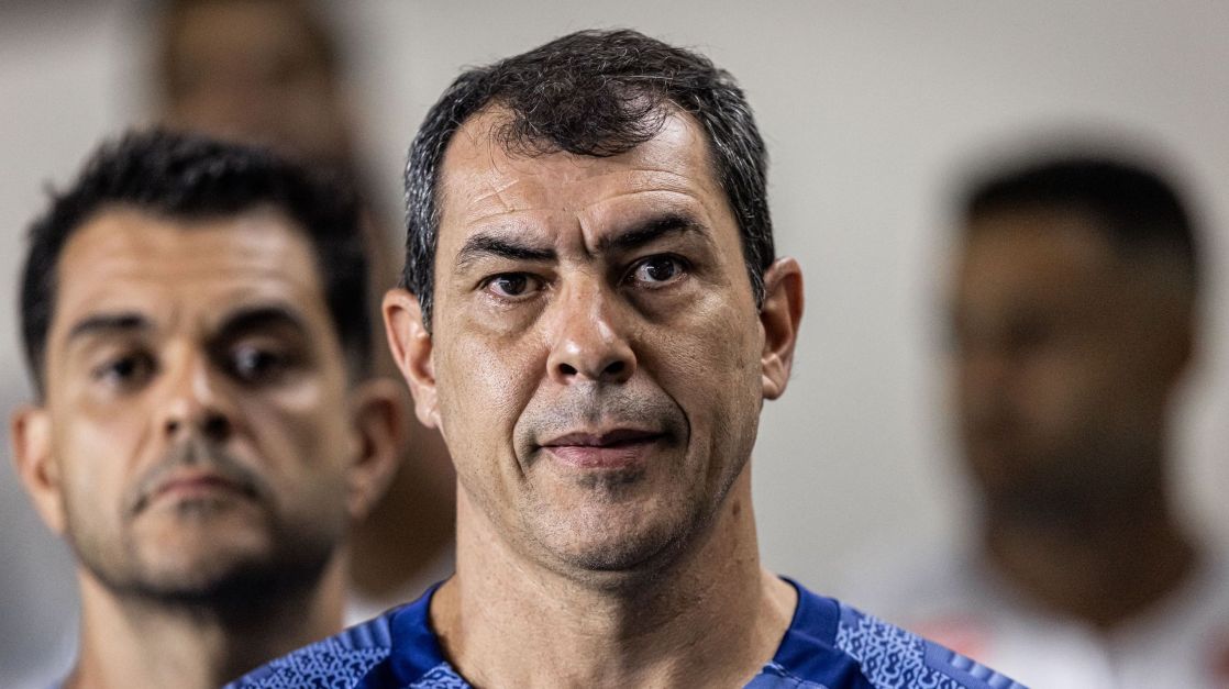 santos-diz-que-carille-cumpriu-“todos-objetivos”-em-anuncio-de-demissao
