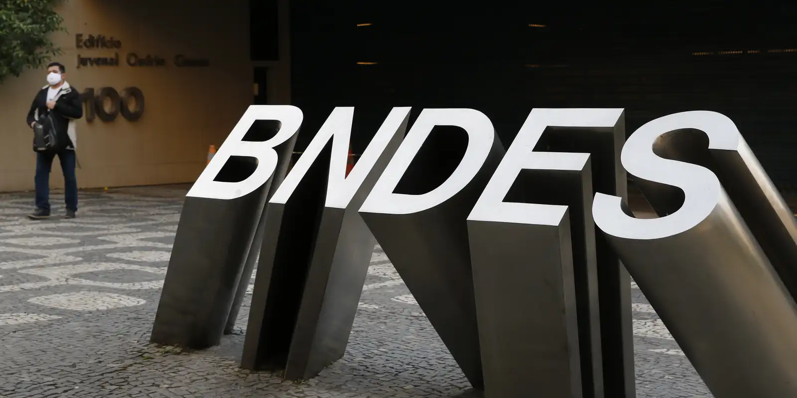 bndes-assina-contrato-com-banco-de-desenvolvimento-da-america-latina