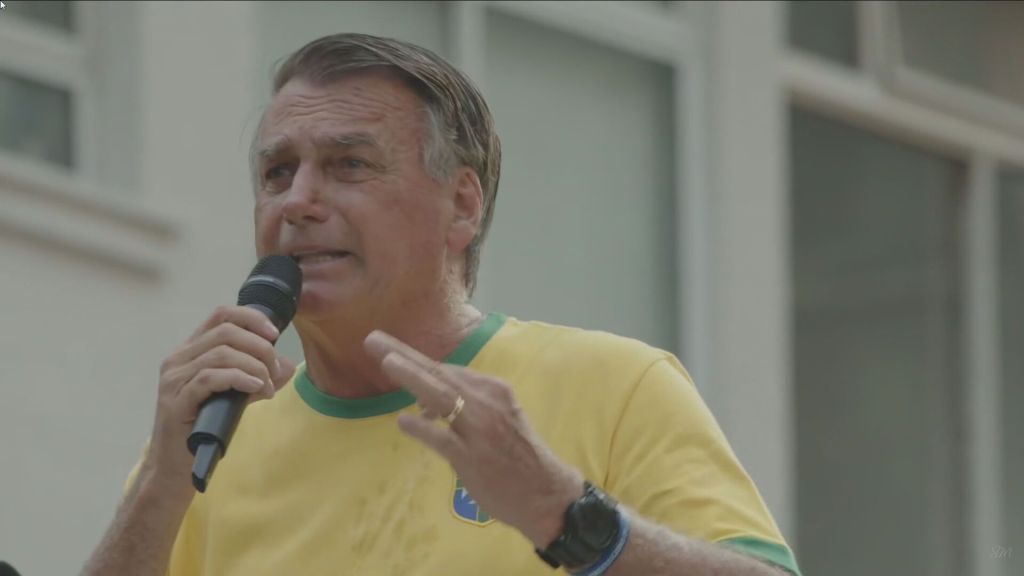 golpe-agora-se-da-com-taxi,-diz-bolsonaro-sobre-inquerito-da-pf-em-live