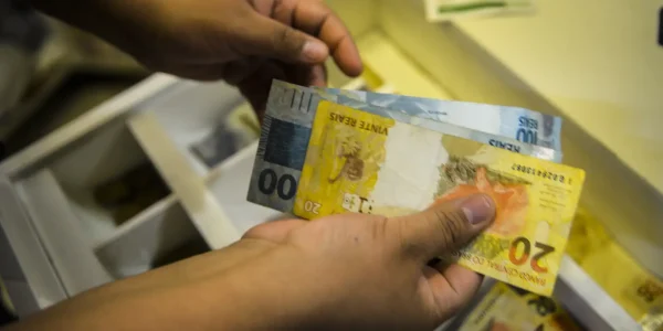 cnc-diz-que-bets-causaram-perdas-de-r$-103-bilhoes-ao-varejo-em-2024