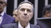 stf-tem-mais-poder-do-que-tribunais-de-outros-paises,-diz-oscar-vilhena