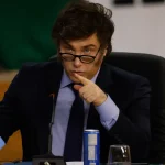 milei-restringe-imigracao-e-permanencia-de-estrangeiros-na-argentina