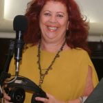 beth-carvalho-e-homenageada-no-programa-samba-na-gamboa,-da-tv-brasil