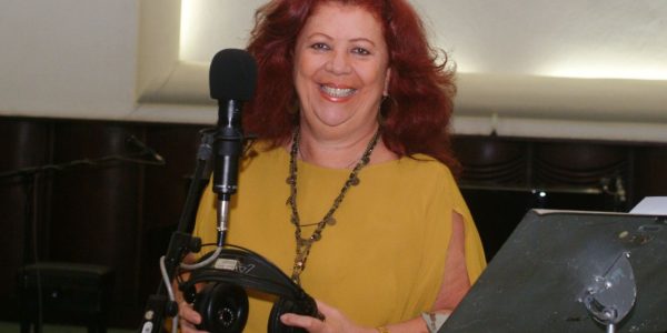 beth-carvalho-e-homenageada-no-programa-samba-na-gamboa,-da-tv-brasil
