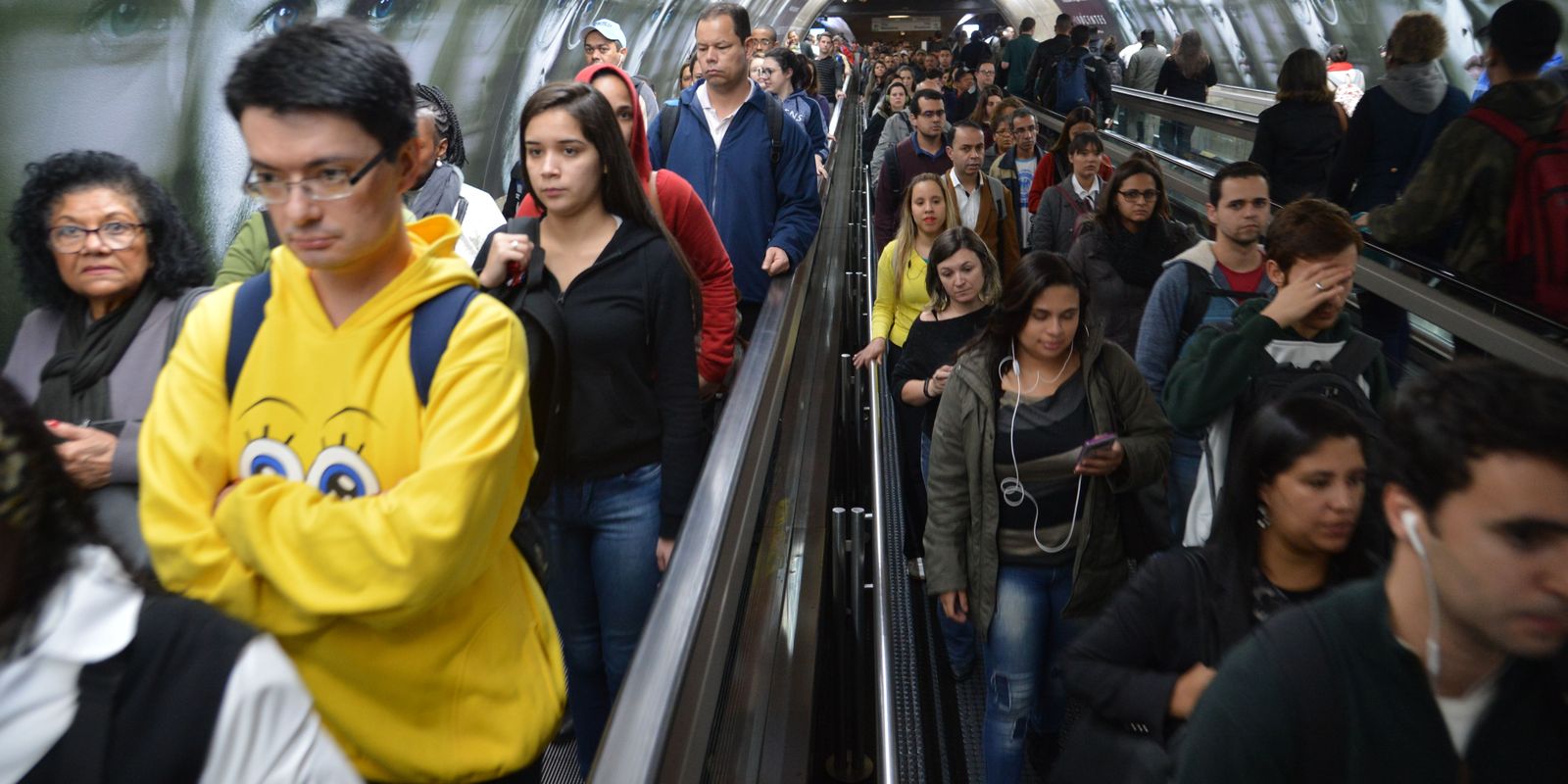 falha-no-metro-de-sao-paulo-causa-lentidao;-estacoes-estao-lotadas