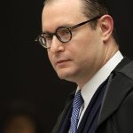 zanin-vota-por-responsabilizar-redes-sociais-por-postagens-de-usuarios