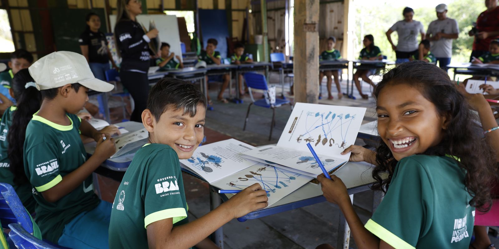 “z-de-zangao”:-projeto-aproveita-vivencias-para-alfabetizar-no-mangue