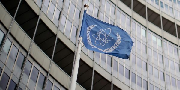 parlamento-do-ira-aprova-suspensao-da-cooperacao-com-agencia-atomica