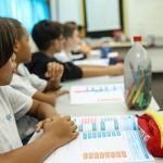 pais-precisa-dar-prioridade-politica-a-alfabetizacao,-diz-especialista