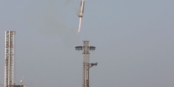 lancamento-da-spacex-reabre-esperanca-de-voos-tripulados-para-a-lua