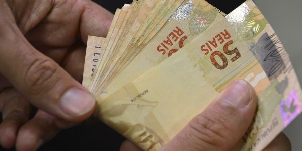 e-falso-que-novo-cadastro-vai-aumentar-imposto-de-aluguel,-diz-governo