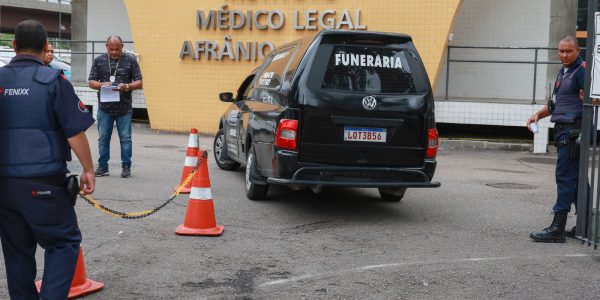 iml-ja-liberou-89-corpos-de-mortos-em-megaoperacao,-diz-governo-do-rj